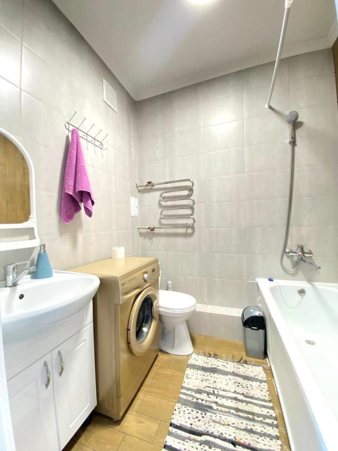 Medinahotelkz, #54, Вид На Закат, До Арбата 15 Мин Пешком, Halal 알마티 외부 사진